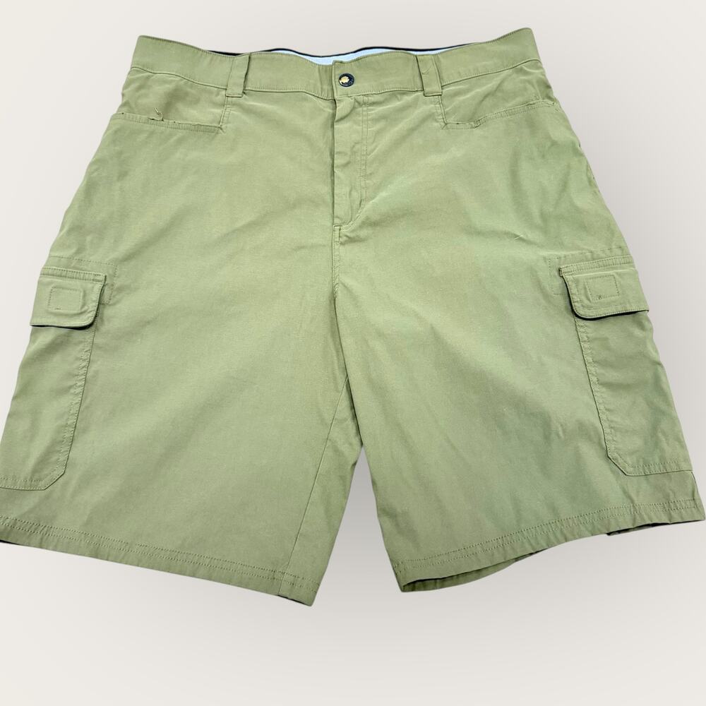 Orvis Men’s Soft Green Cargo Athletic Shorts size 38